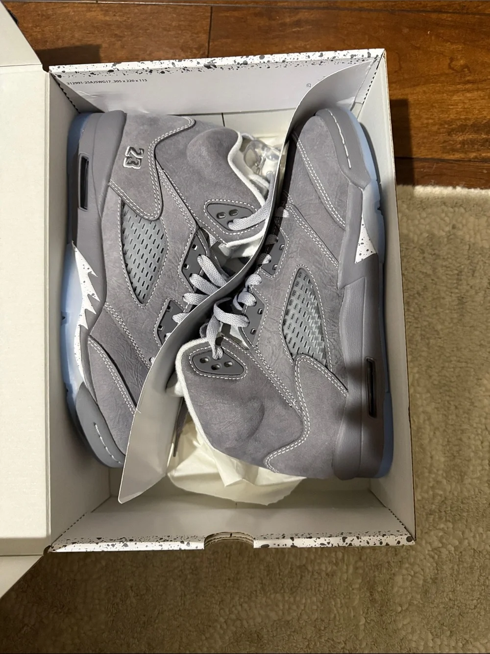 Jordan 5 Wolf Grey size 7Y BNIB